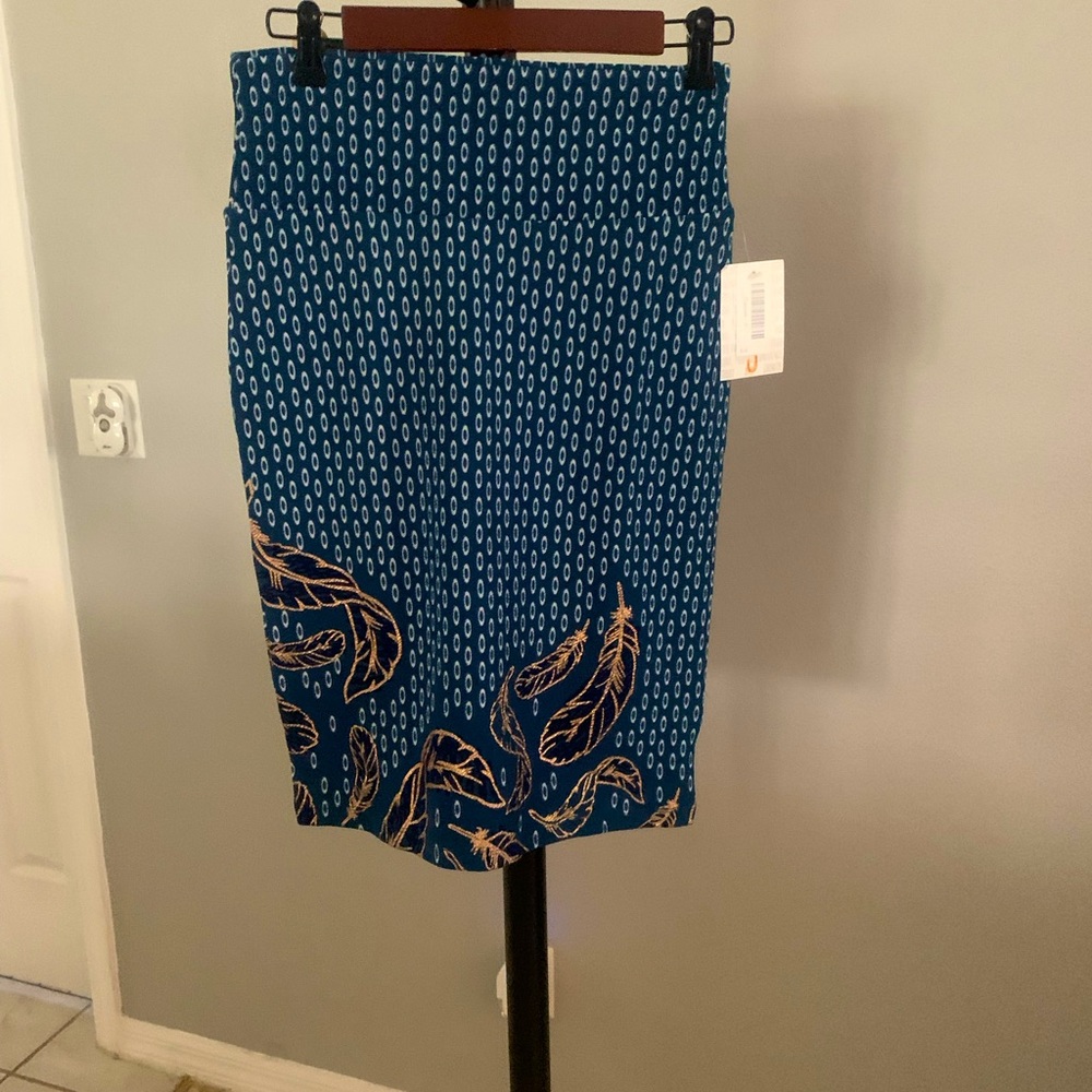 LulaRoe Cassie skirt